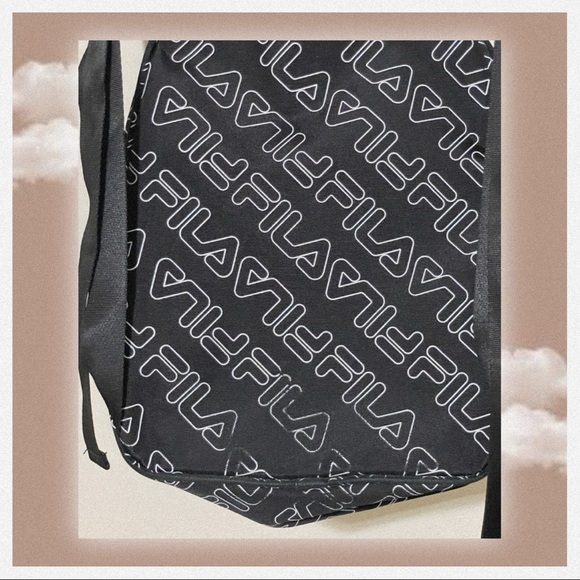 ♥︎ FILA Mini Backpack & Pouch ♥︎ - Picture 6 of 8